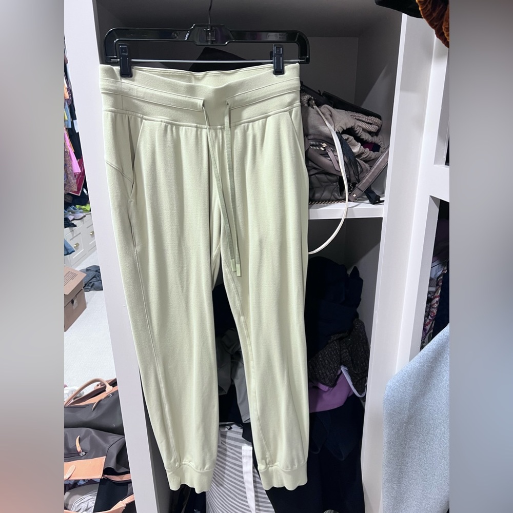 Ready to rulu Lululemon jogger